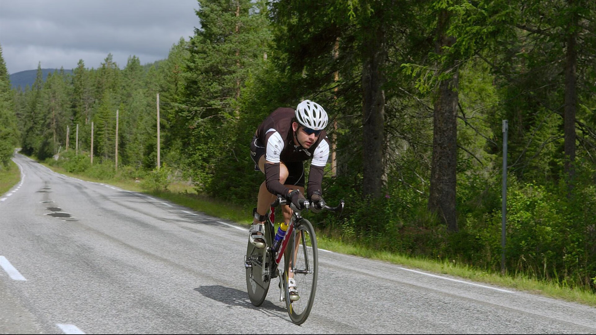 北京国安士气爆棚，夏季联赛四强战遇上密尔沃基雄鹿，目标明确直指晋级